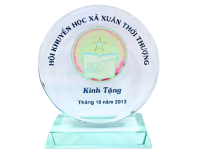 Hội khuyến học xã Xuân Thới Thượng kính tặng