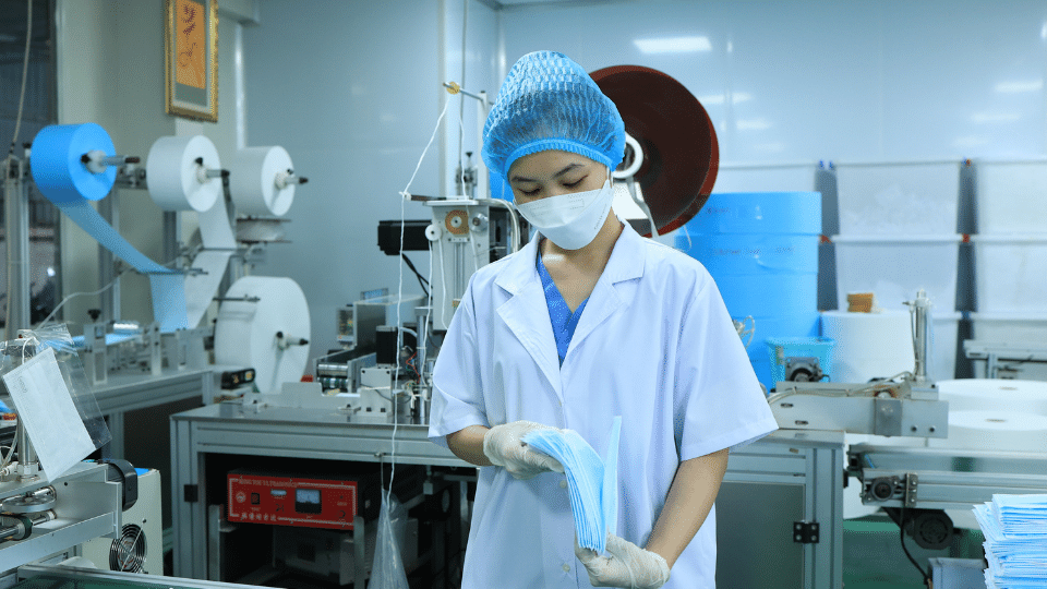 Kiểm tra và đóng gói