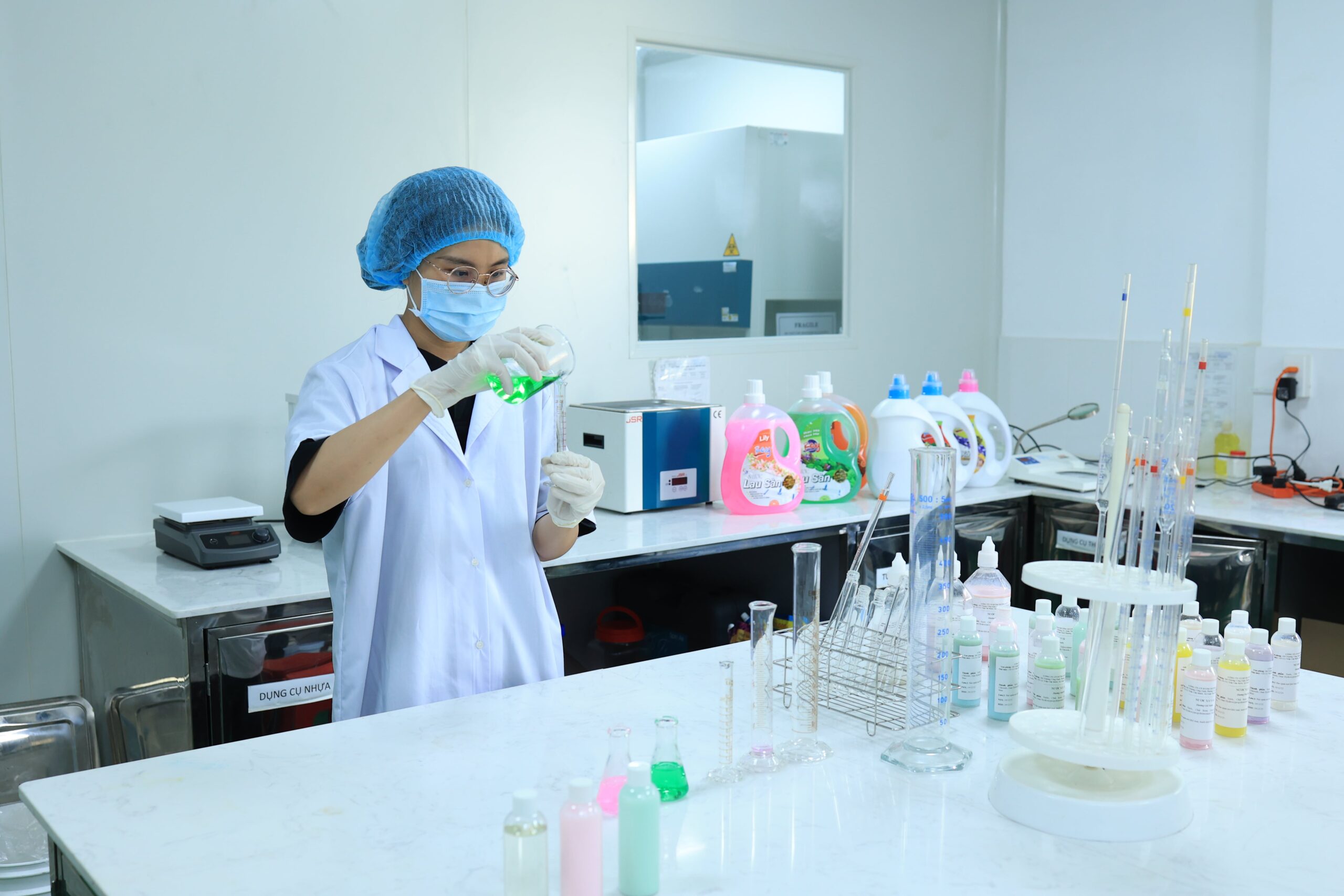 Medical Consumables phong R D tai Truong Duong 2 scaled