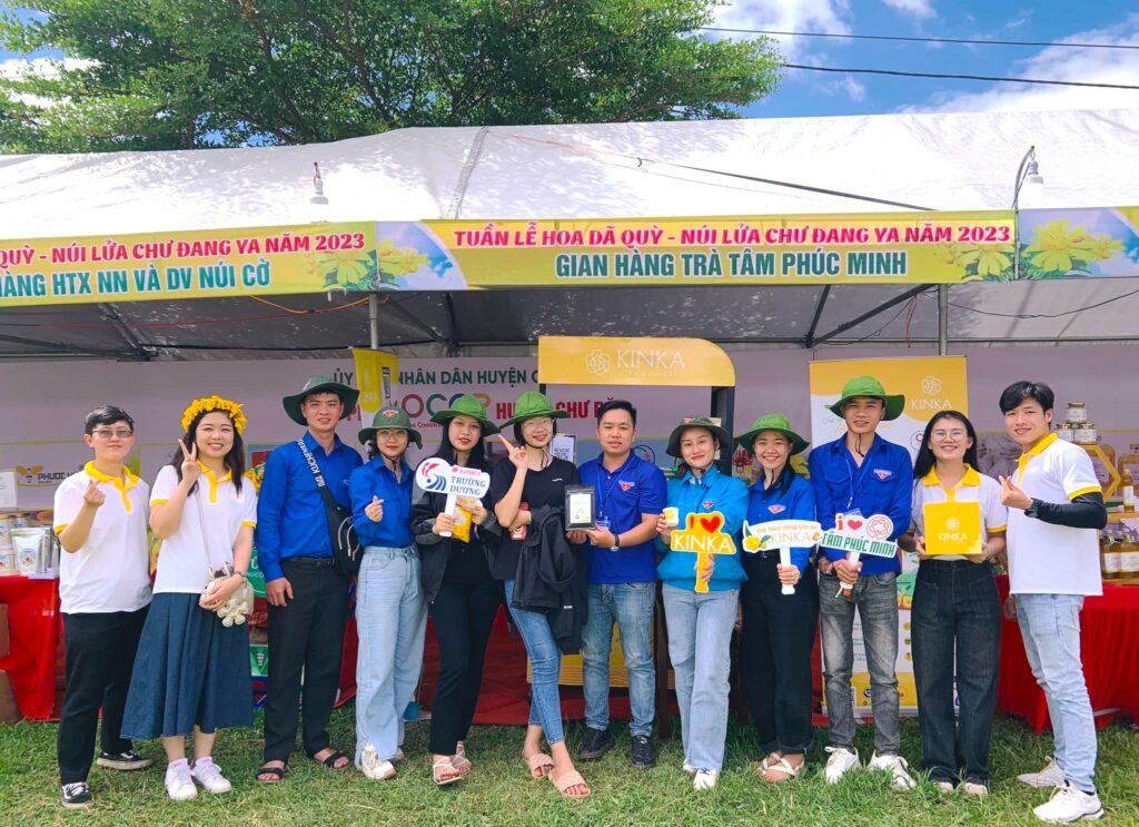 Khai mạc lễ hội Hoa Dã Quỳ 2023 doan thanh nien ho tro KINKA 2