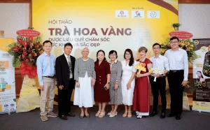 Trà và Dược liệu Chu toa dien gia hoi thao tra hoa vang 2