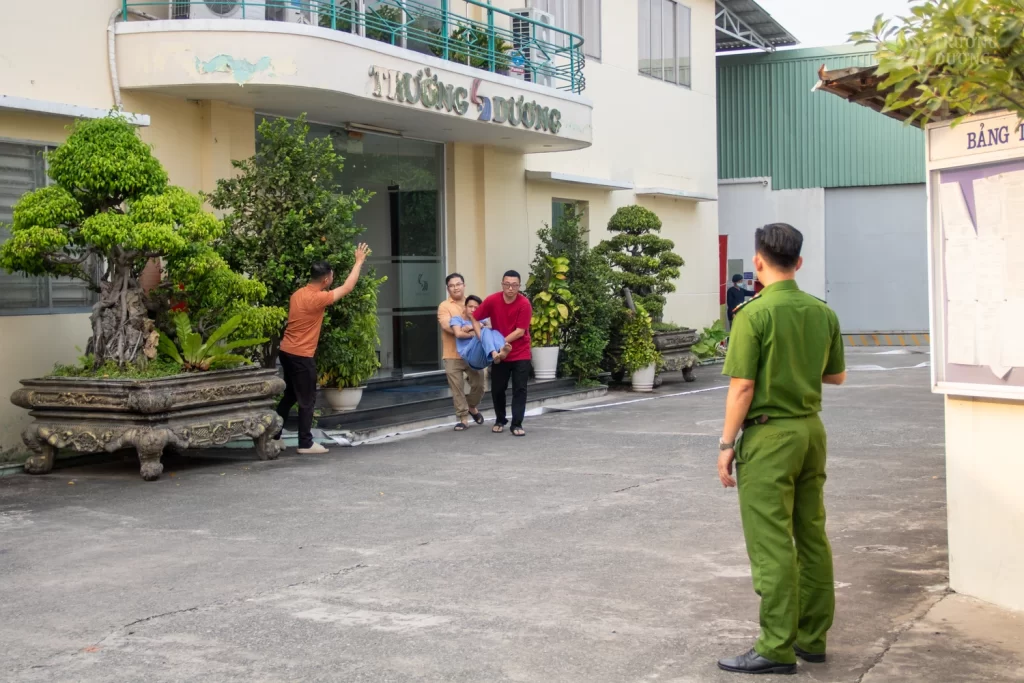 CÔNG TY TRƯỜNG DƯƠNG TẬP HUẤN PCCC: SẴN SÀNG TRƯỚC MỌI TÌNH HUỐNG IMG 8245