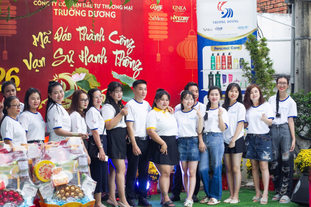 TRƯỜNG DƯƠNG - TIỆC TẤT NIÊN 2025 & LỄ GIỖ TỔ NGÀNH MAY z7495366802659 0d3950fdc66ffc0e78b7480a6d534b0e