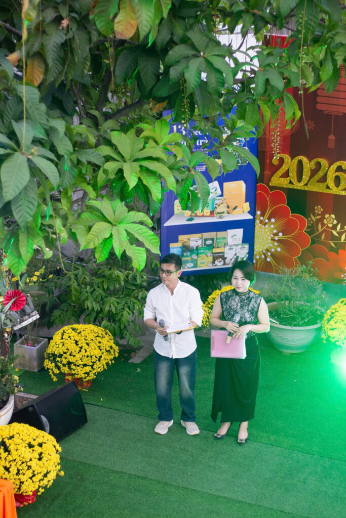 TRƯỜNG DƯƠNG - TIỆC TẤT NIÊN 2025 & LỄ GIỖ TỔ NGÀNH MAY z7495367031032 deed3e24c04cbaf34c54de096736a375