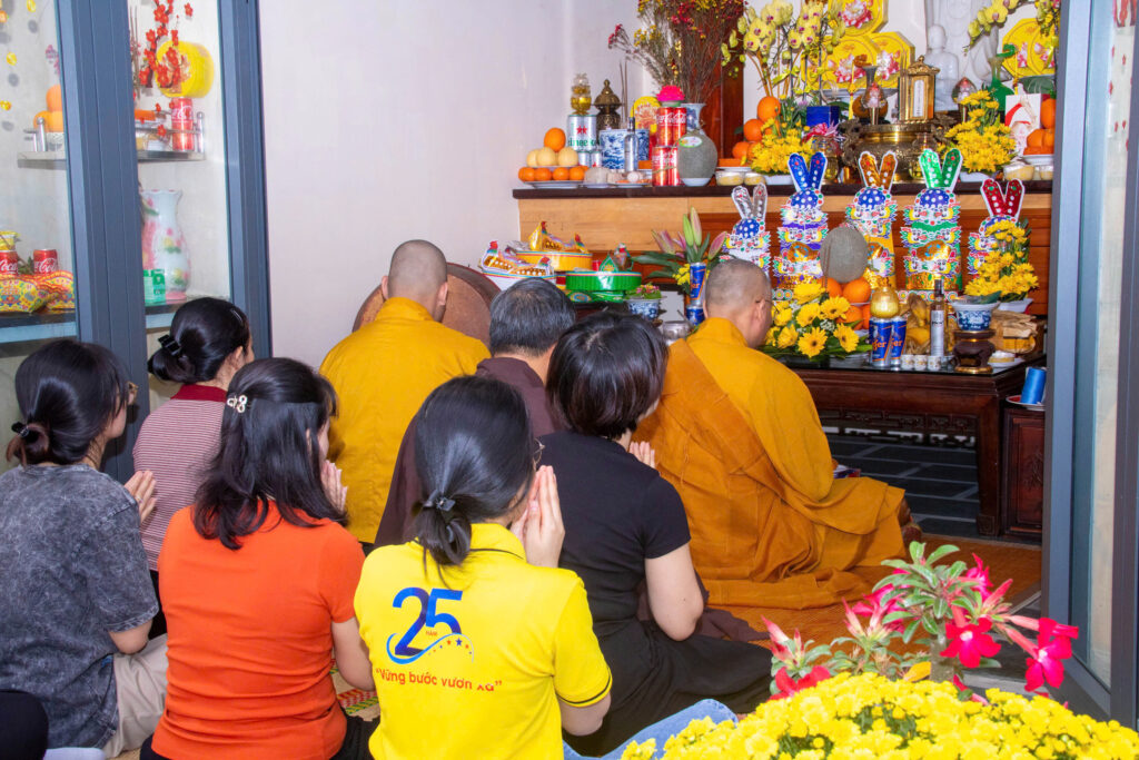 TRƯỜNG DƯƠNG - TIỆC TẤT NIÊN 2025 & LỄ GIỖ TỔ NGÀNH MAY z7500582567881 e8ff64620b53c2d8561b25d9e05aa3d1