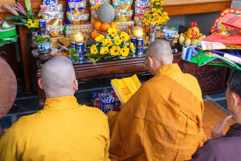 TRƯỜNG DƯƠNG - TIỆC TẤT NIÊN 2025 & LỄ GIỖ TỔ NGÀNH MAY z7500582594523 258d676e926e01441fb4978e925aa9d7