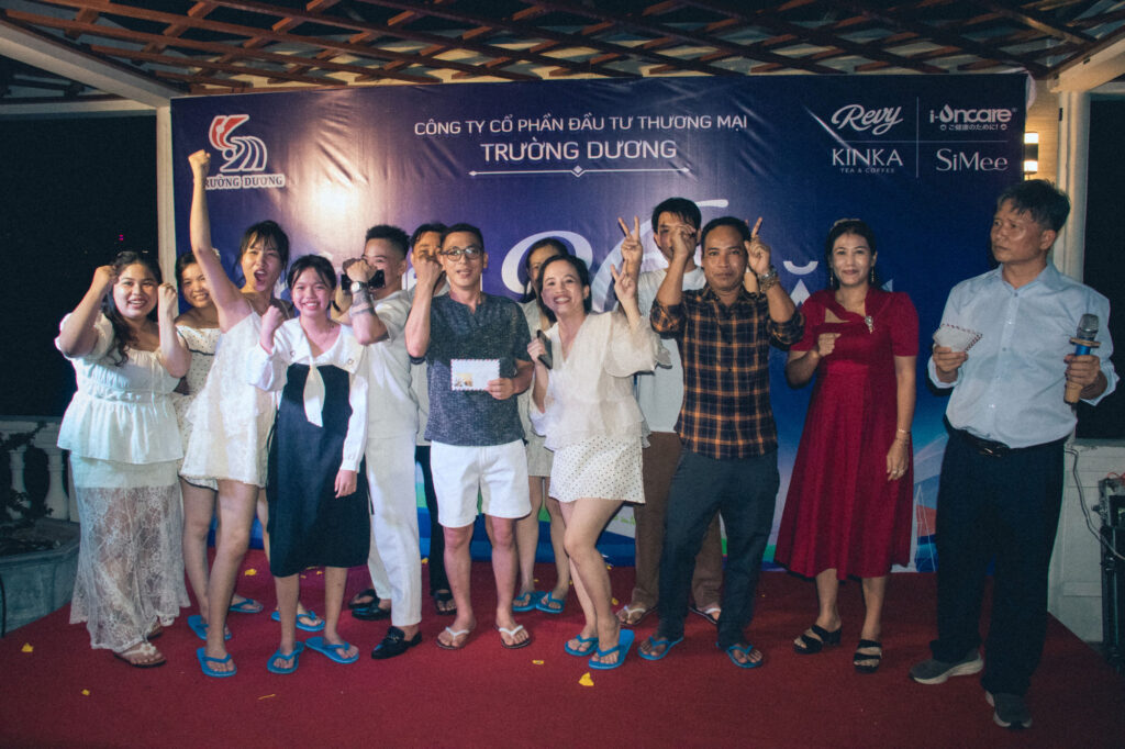 "Unity Over Waves" – Truong Duong Group Celebrates Its 26th Anniversary With an Unforgettable Team-Building Trip to Vung Tau 21 "Unity Over Waves" – Truong Duong Group Celebrates Its 26th Anniversary With an Unforgettable Team-Building Trip to Vung Tau TDG Vung Tau 2026 118 of 282