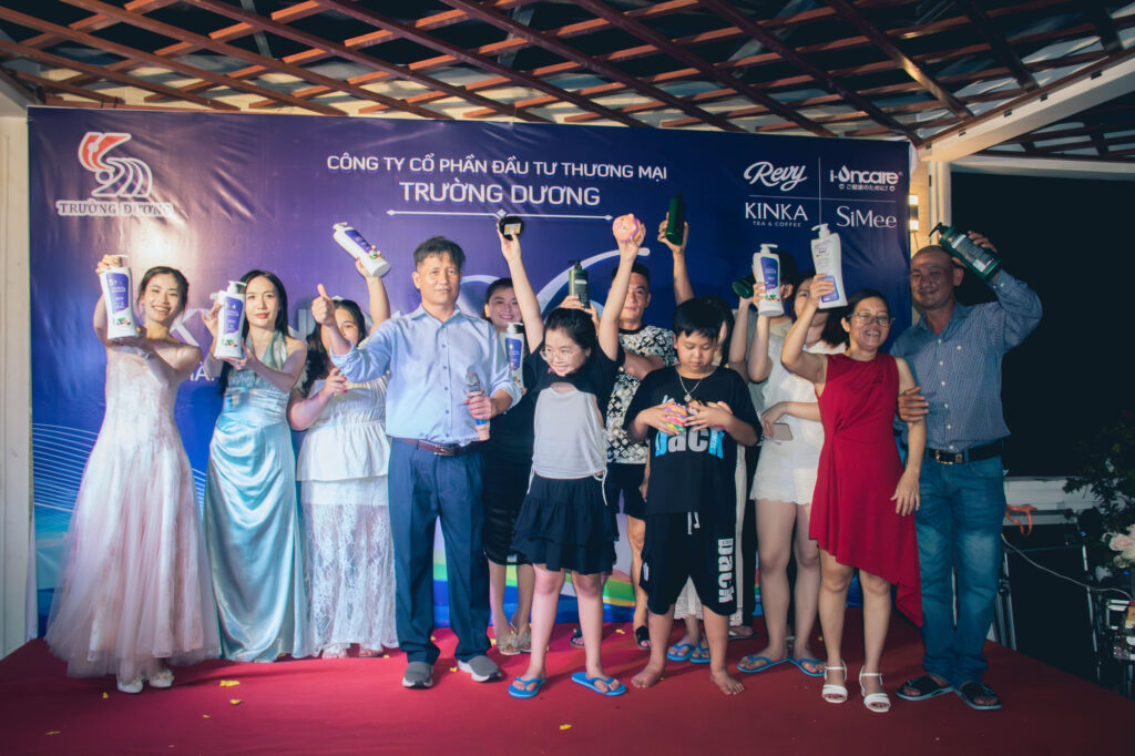 "Unity Over Waves" – Truong Duong Group Celebrates Its 26th Anniversary With an Unforgettable Team-Building Trip to Vung Tau 22 "Unity Over Waves" – Truong Duong Group Celebrates Its 26th Anniversary With an Unforgettable Team-Building Trip to Vung Tau TDG Vung Tau 2026 139 of 282