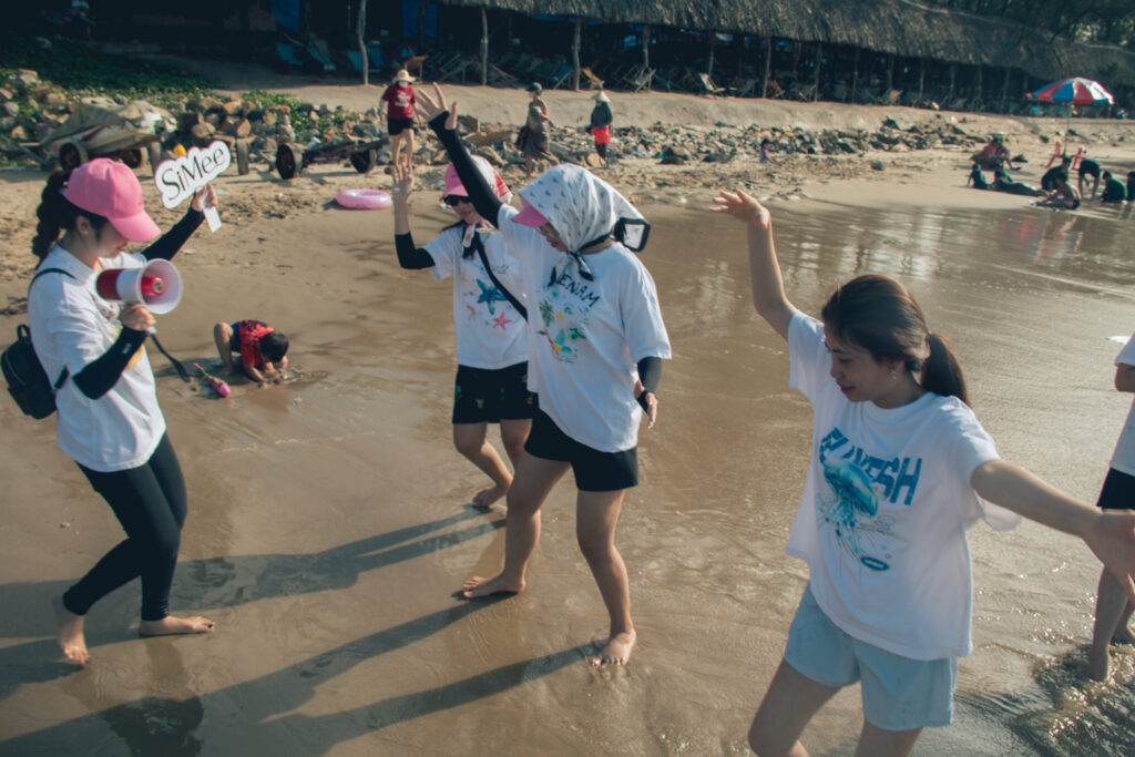 "Unity Over Waves" – Truong Duong Group Celebrates Its 26th Anniversary With an Unforgettable Team-Building Trip to Vung Tau 37 "Unity Over Waves" – Truong Duong Group Celebrates Its 26th Anniversary With an Unforgettable Team-Building Trip to Vung Tau TDG Vung Tau 2026 243 of 282